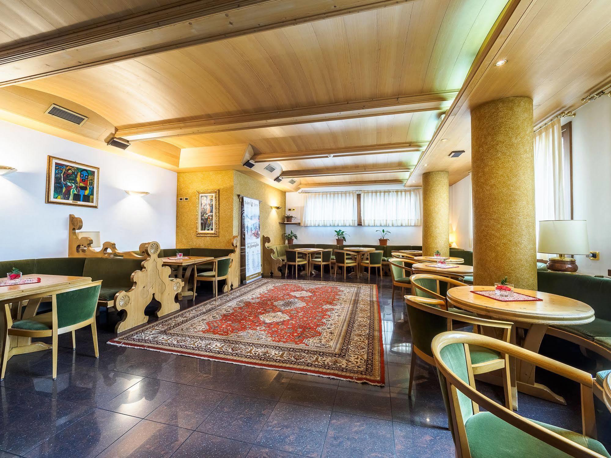 Hotel Santanton Μπόρμιο Εξωτερικό φωτογραφία